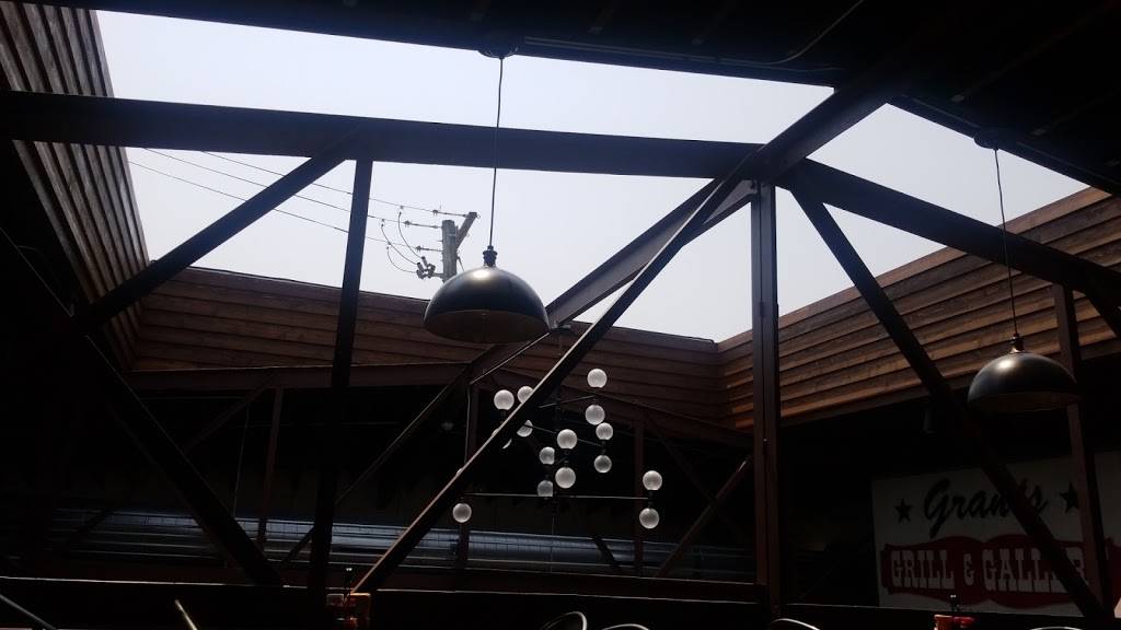 Wonderburger Grill | restaurant | 3333 W 111th St, Chicago, IL 60655, USA | 7732387200 OR +1 773-238-7200