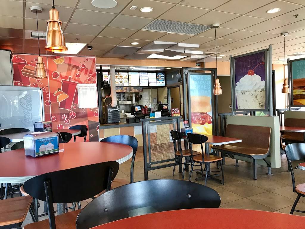 Jack in the Box | restaurant | 5700 Sycamore Canyon Blvd, Riverside, CA 92507, USA | 9517878079 OR +1 951-787-8079