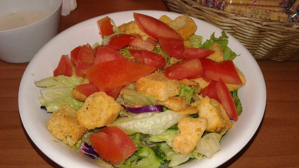 Mama Lous Restaurant | restaurant | 1421 N Moore Ave, Moore, OK 73160, USA | 4057995200 OR +1 405-799-5200