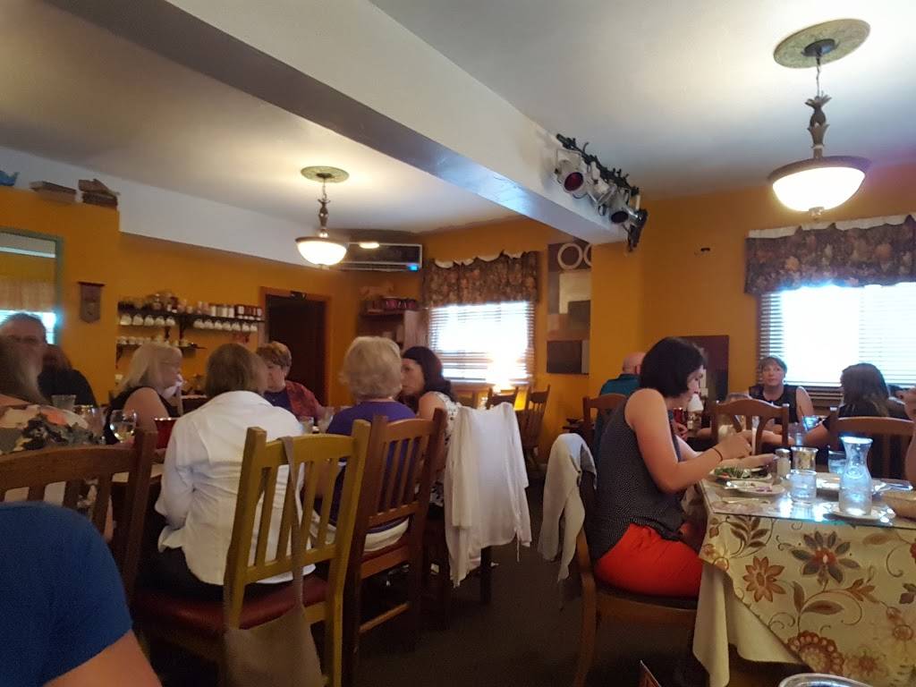 Zottolas Pub and Eatery | restaurant | 5068 Bakerstown Culmerville Rd, Tarentum, PA 15084, USA | 7242652095 OR +1 724-265-2095