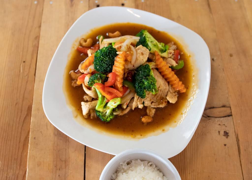 A-Hann Thai | restaurant | 2222 SW Washburn Ave, Topeka, KS 66604, USA | 7854358555 OR +1 785-435-8555