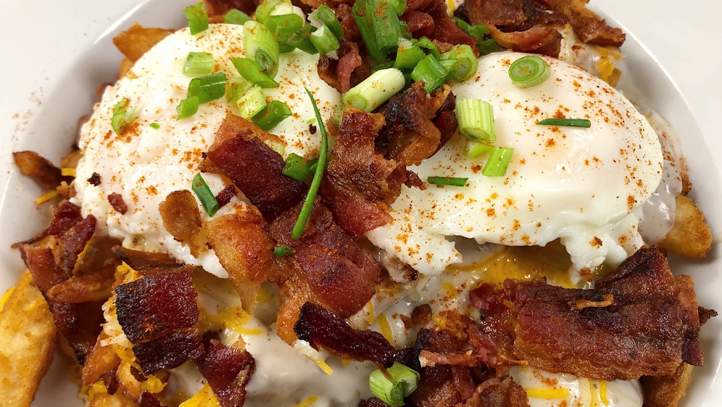 Elm Centre Cafe | restaurant | 39 Elm St #19, Southbridge, MA 01550, USA | 5087647288 OR +1 508-764-7288