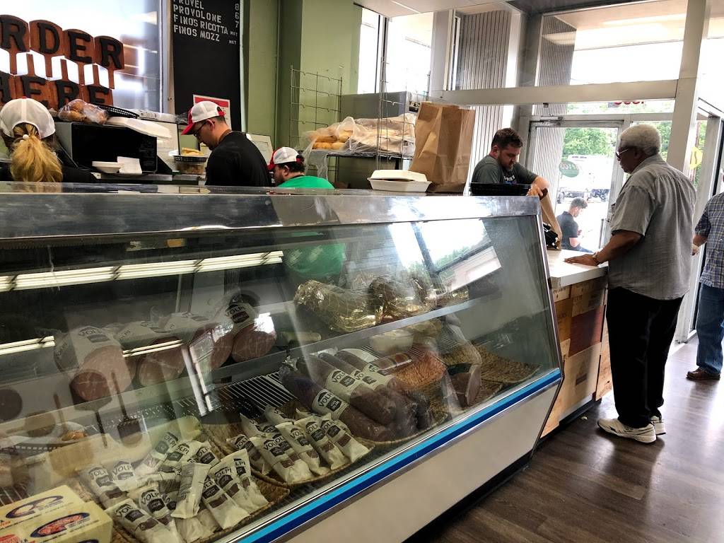 Finos Italian Deli & Catering | restaurant | 1853 Madison Ave, Memphis, TN 38104, USA | 9012723466 OR +1 901-272-3466