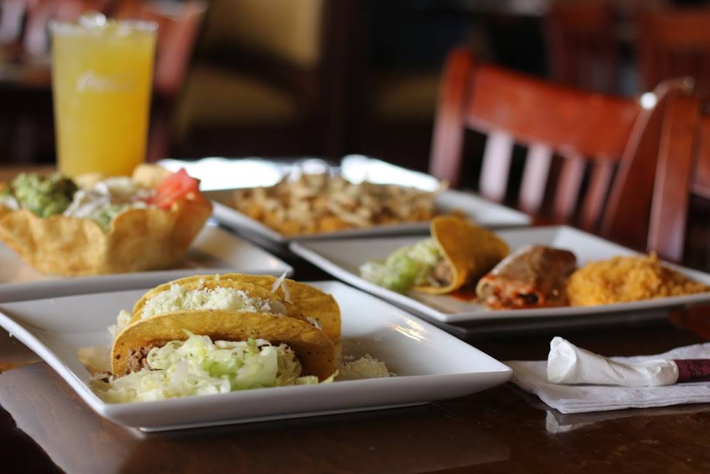 Puerto Vallarta Mexican Restaurant | restaurant | 7128, 140 River Pl Ave # A, Bowling Green, KY 42101, USA | 2707830433 OR +1 270-783-0433