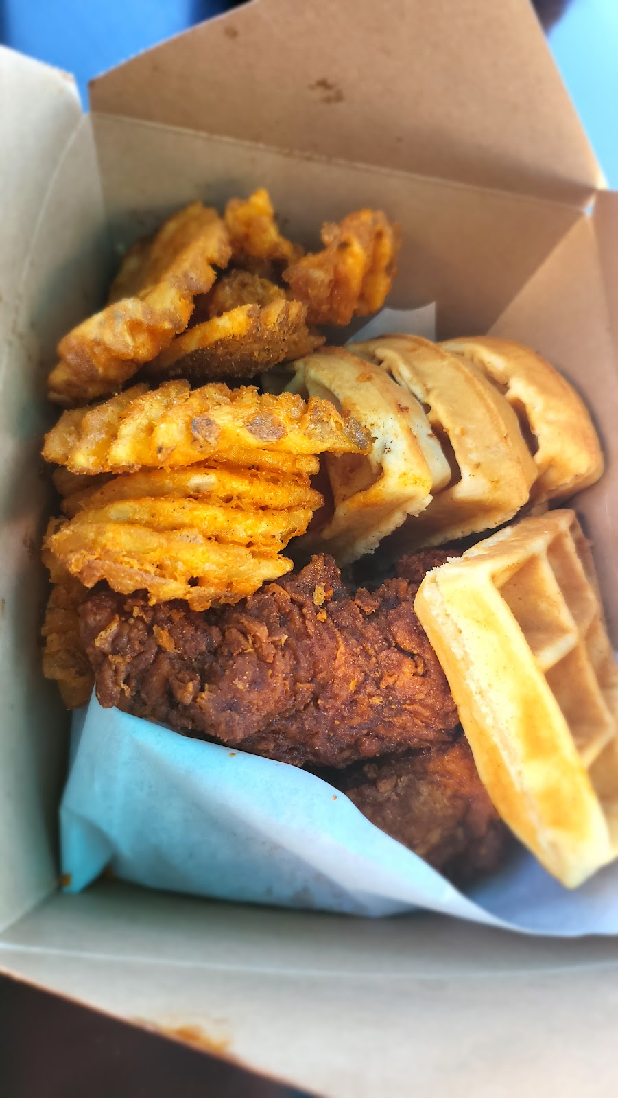 Cravings Hot Chicken | restaurant | 9425 Alondra Blvd, Bellflower, CA 90706, USA | 5629911480 OR +1 562-991-1480