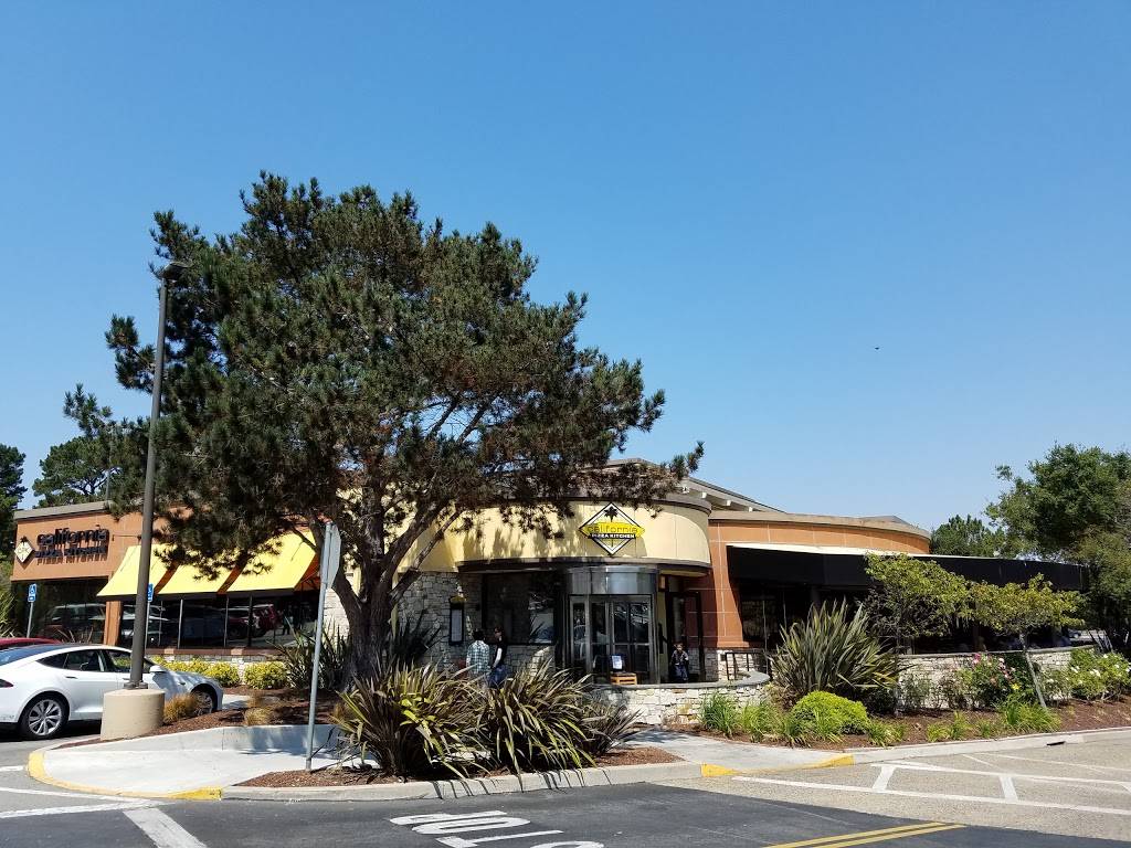 California Pizza Kitchen | restaurant | 1100 Del Monte Center, Monterey, CA 93940, USA | 8313754975 OR +1 831-375-4975
