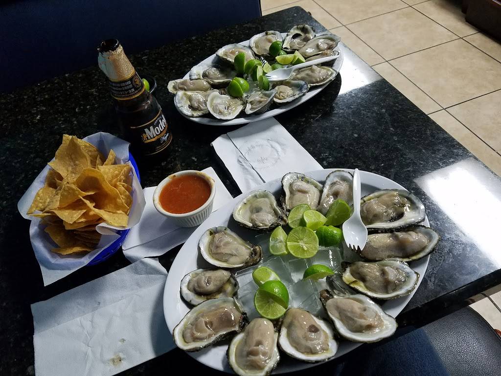 Mariscos El Vuelve | restaurant | 2915 N 43rd Ave, Phoenix, AZ 85031, USA | 6023681001 OR +1 602-368-1001