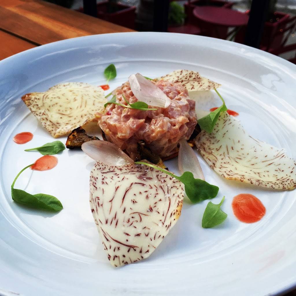 Chais Delachaise | restaurant | 7708 Maple St, New Orleans, LA 70118, USA | 5045104509 OR +1 504-510-4509