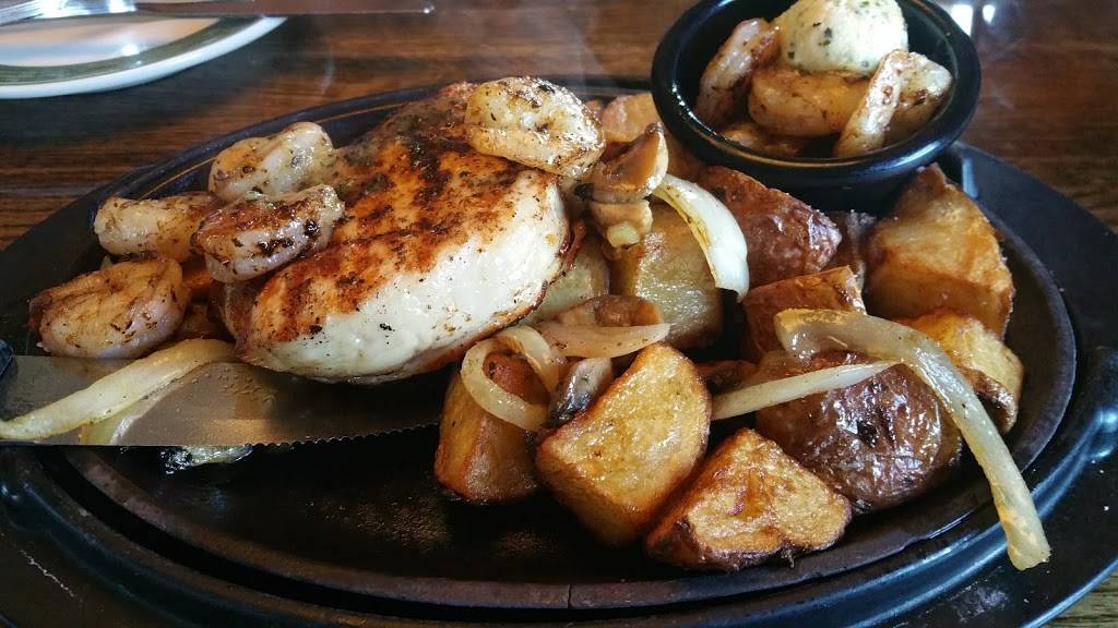 Applebees Grill + Bar | restaurant | 5600 Perkiomen Ave Shelbourne Square Shopping Center, Reading, PA 19606, USA | 6104042700 OR +1 610-404-2700