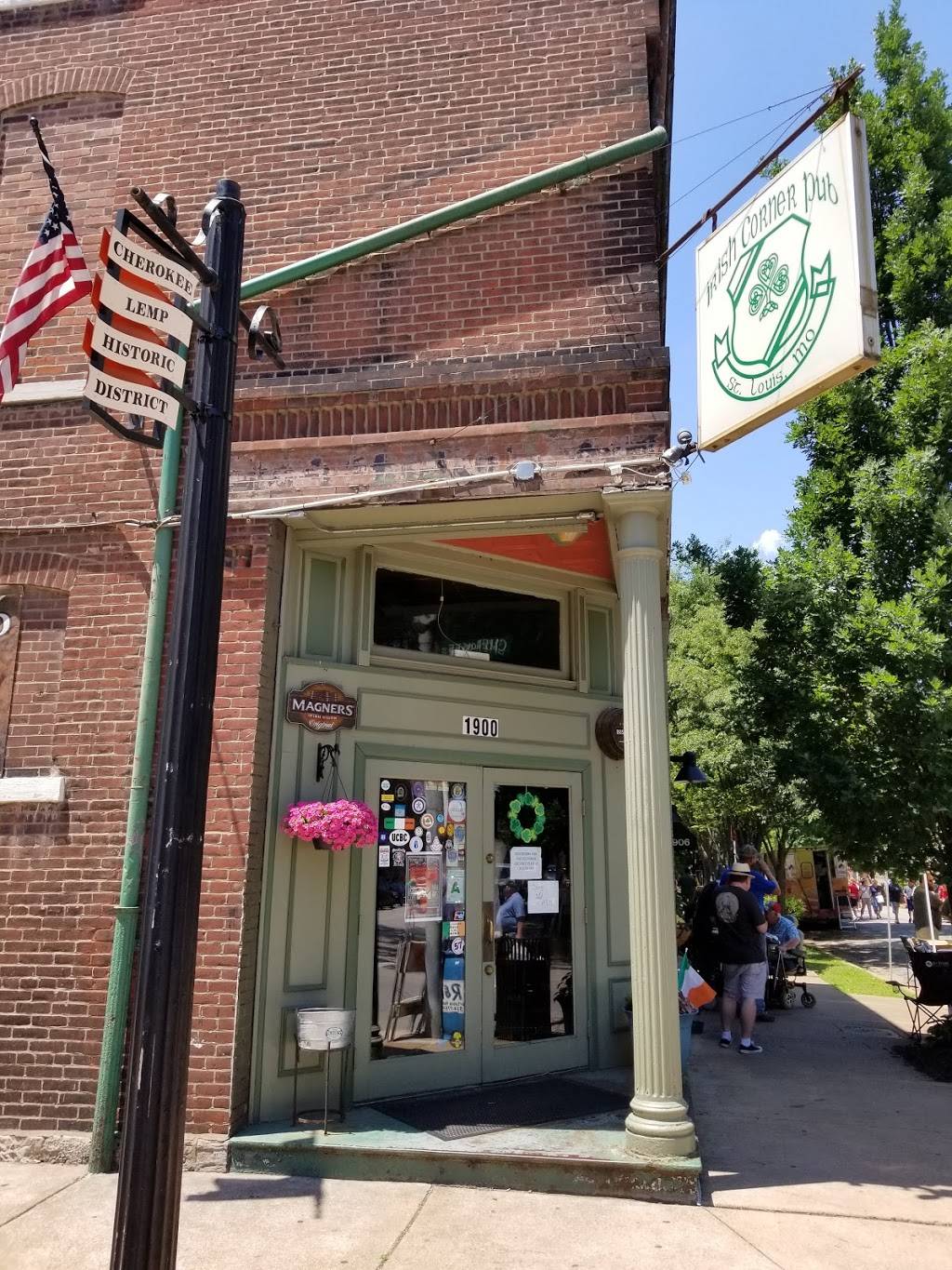 Irish Corner Pub | restaurant | 1900 Cherokee St, St. Louis, MO 63118, USA | 3148990000 OR +1 314-899-0000