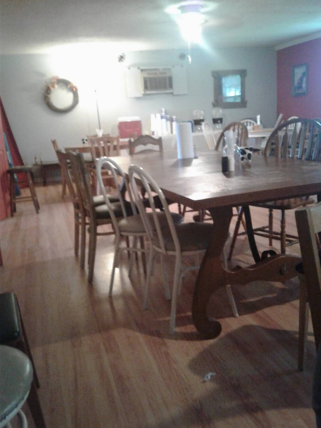 Beckys Sandwiches & More | restaurant | 2148 US-77, Rockdale, TX 76567, USA | 5124466474 OR +1 512-446-6474