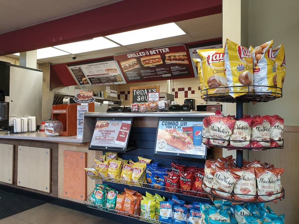 DAngelo Grilled Sandwiches | restaurant | 900 Second St, Manchester, NH 03102, USA | 6036682612 OR +1 603-668-2612