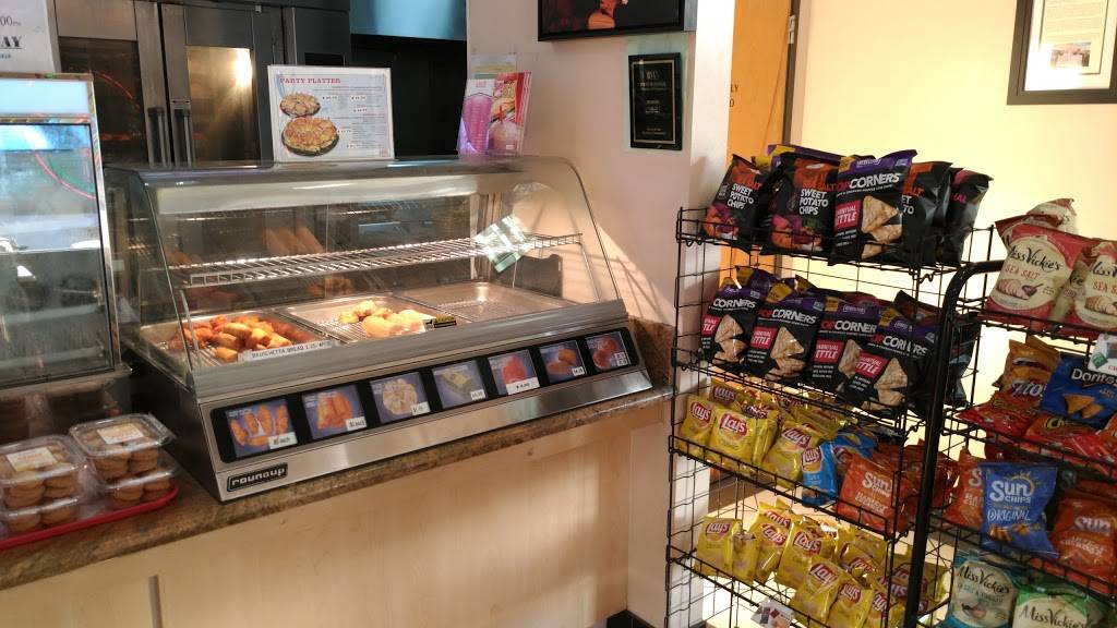 Lees Sandwiches On Beach | restaurant | 15440 Beach Blvd #124, Westminster, CA 92683, USA | 7143731500 OR +1 714-373-1500