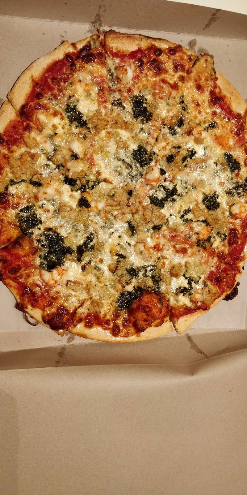 Sams Restaurant | restaurant | 36 Newtown Ln, East Hampton, NY 11937, USA | 6313245900 OR +1 631-324-5900