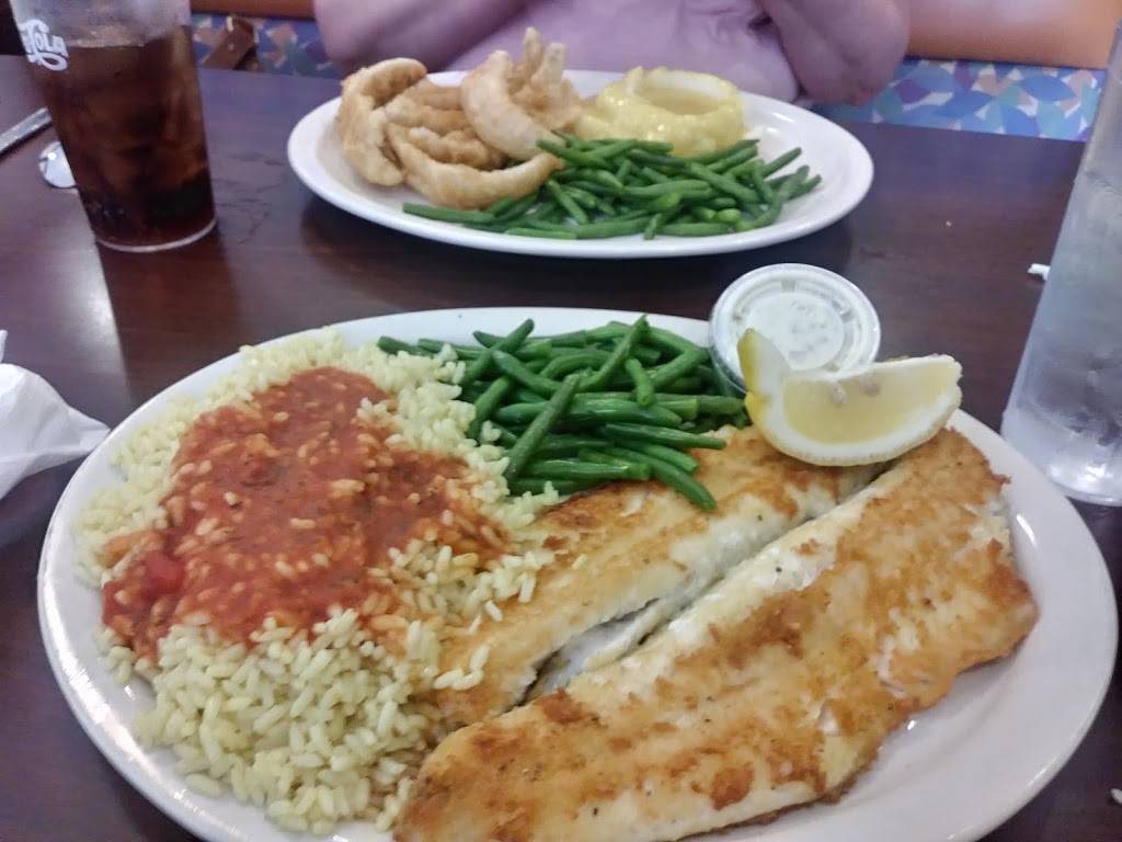 Lakeside Coney Island | restaurant | 602 N Pontiac Trail, Walled Lake, MI 48390, USA | 2488592954 OR +1 248-859-2954