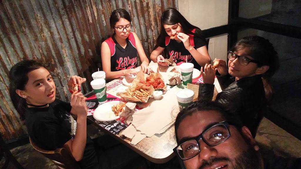 Wingstop | restaurant | 600 N Loop 340 Ste 104, Bellmead, TX 76705, USA | 2547999464 OR +1 254-799-9464