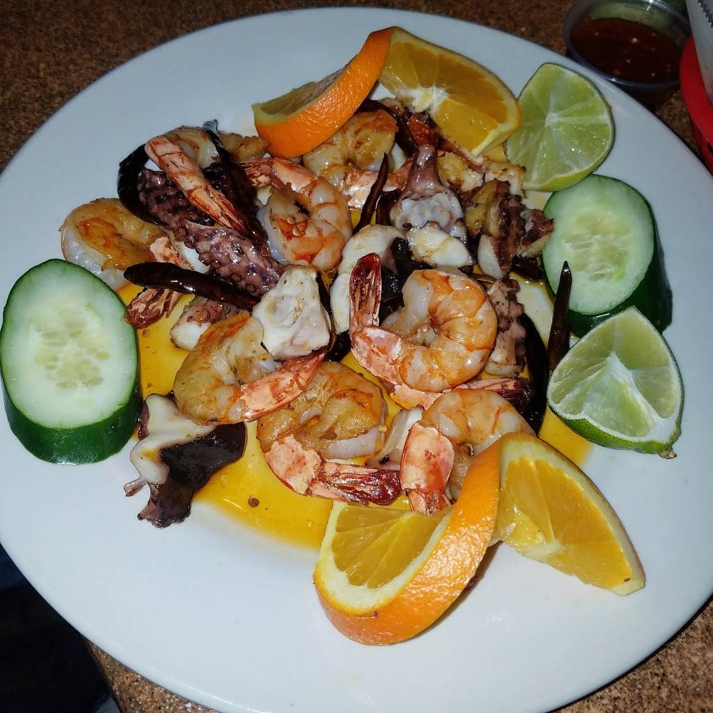 La Villa Mexican Grill & Seafood | restaurant | 2256 Murfreesboro Pike, Nashville, TN 37217, USA | 6153659979 OR +1 615-365-9979