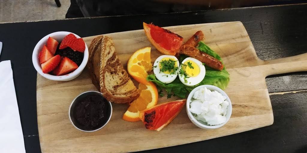 Papa Leos | restaurant | 638 Concession St, Hamilton, ON L8V 2S4, Canada | 2893897227 OR +1 289-389-7227