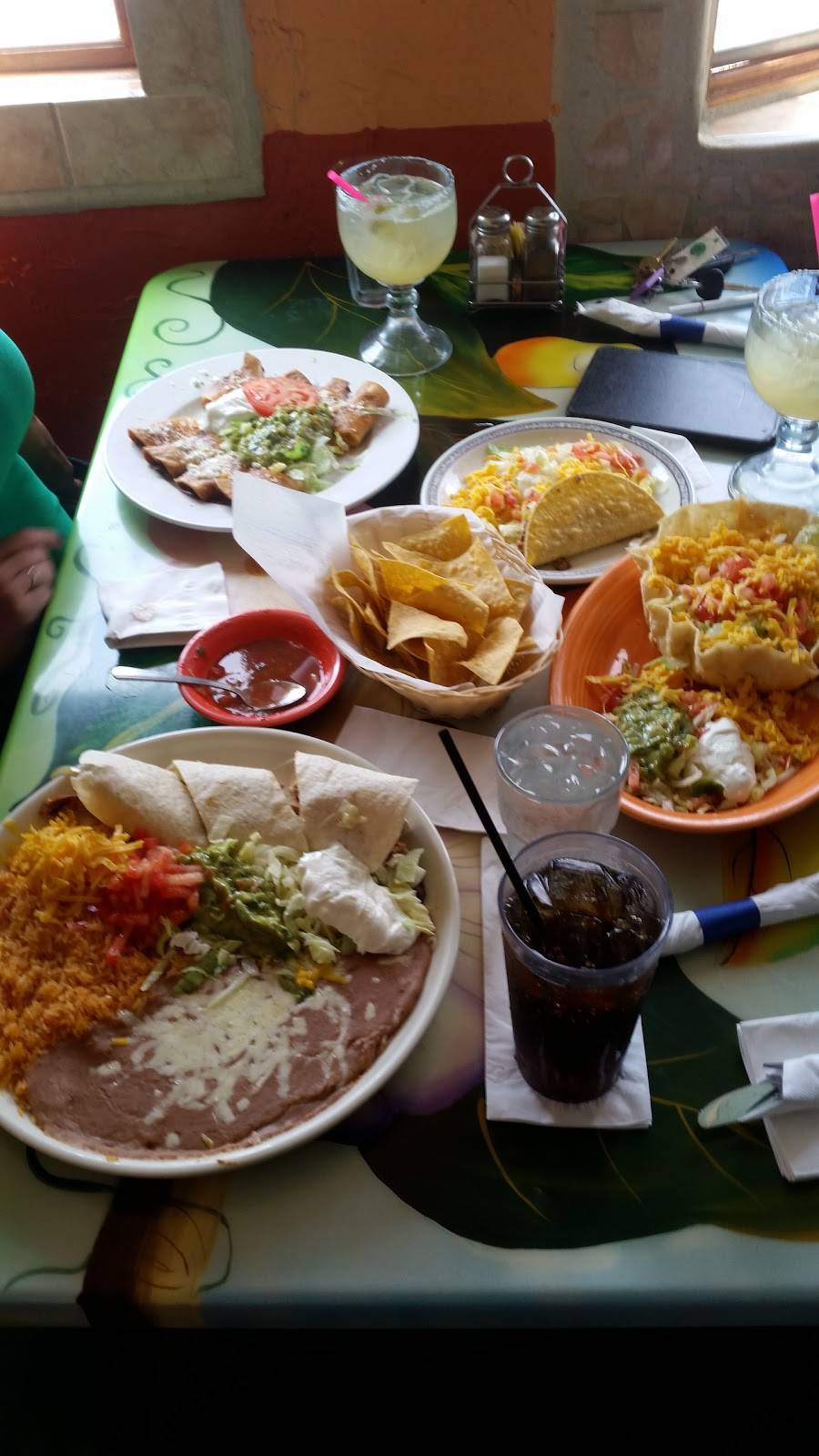 Cancúns Mexican Restaurant | restaurant | 75 Worcester St, North Grafton, MA 01536, USA | 5088398800 OR +1 508-839-8800