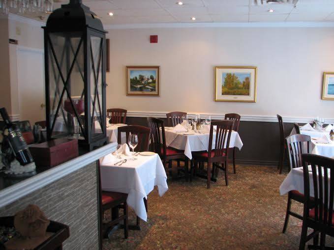 Restaurant Rosa Bella | restaurant | 1515 Place de lHôtel de Ville, Saint-Bruno-de-Montarville, QC J3V 1Y8, Canada | 4504610142 OR +1 450-461-0142