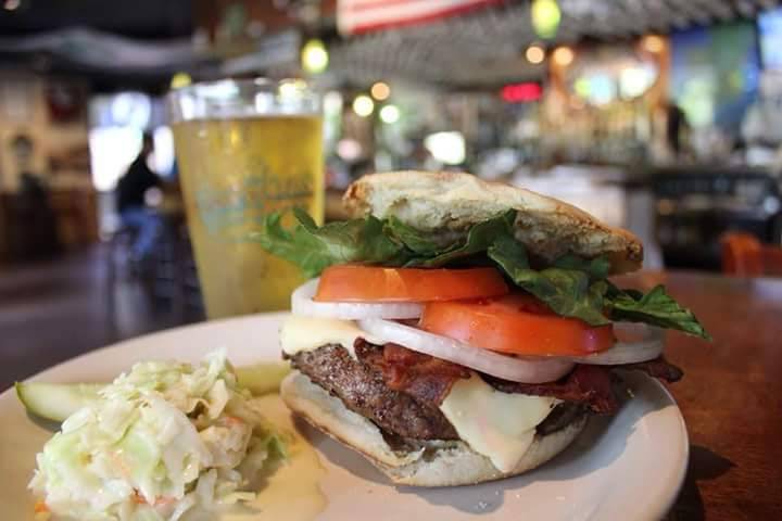 Courigans Irish Pub | restaurant | 1 Beach Dr SE ste 41, St. Petersburg, FL 33701, USA | 7275519019 OR +1 727-551-9019