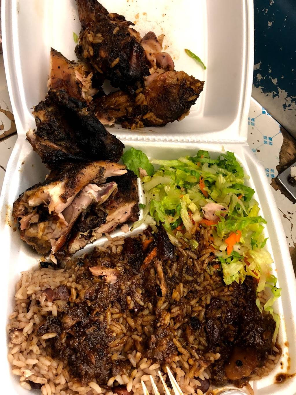 Fishermans Cove | restaurant | 2025 Church Ave, Brooklyn, NY 11226, USA | 7182841879 OR +1 718-284-1879