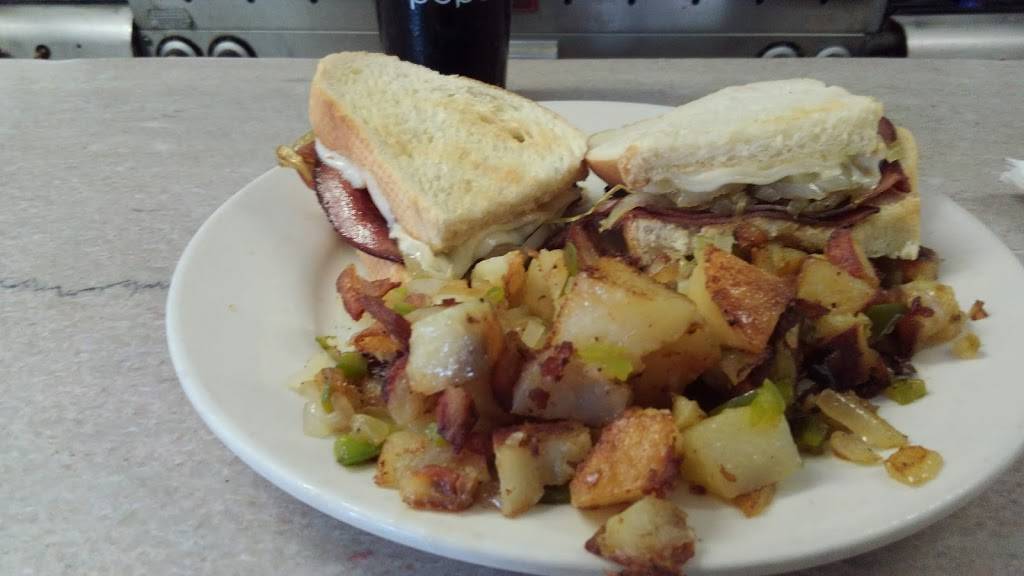 Johnnys Diner | restaurant | 1900 Woodville Ave, Pittsburgh, PA 15220, USA | 4129222900 OR +1 412-922-2900
