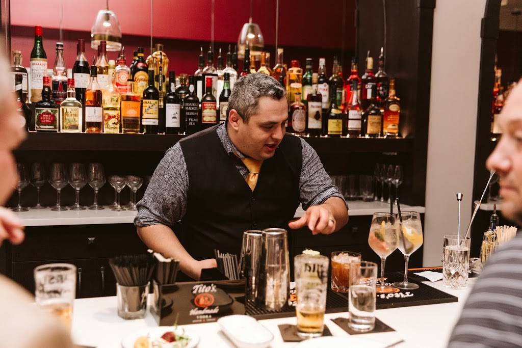 Paloma Bar de Tapas | restaurant | 805 Chestnut St, Chattanooga, TN 37402, USA | 4234983190 OR +1 423-498-3190