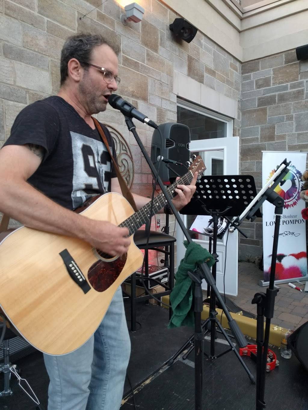 Restaurant Novo | restaurant | 570 Rue Dubois, Saint-Eustache, QC J7P 0B3, Canada | 4504723336 OR +1 450-472-3336