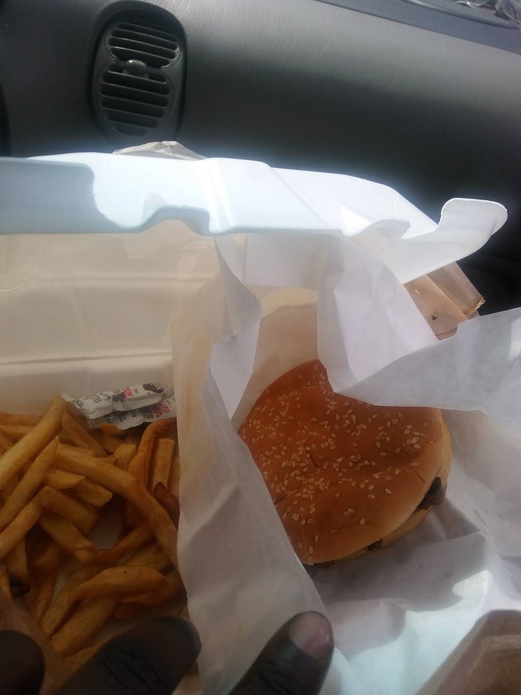 Tonys Original Restaurant | meal takeaway | 2525 E Genesee Ave, Saginaw, MI 48601, USA | 9897534321 OR +1 989-753-4321