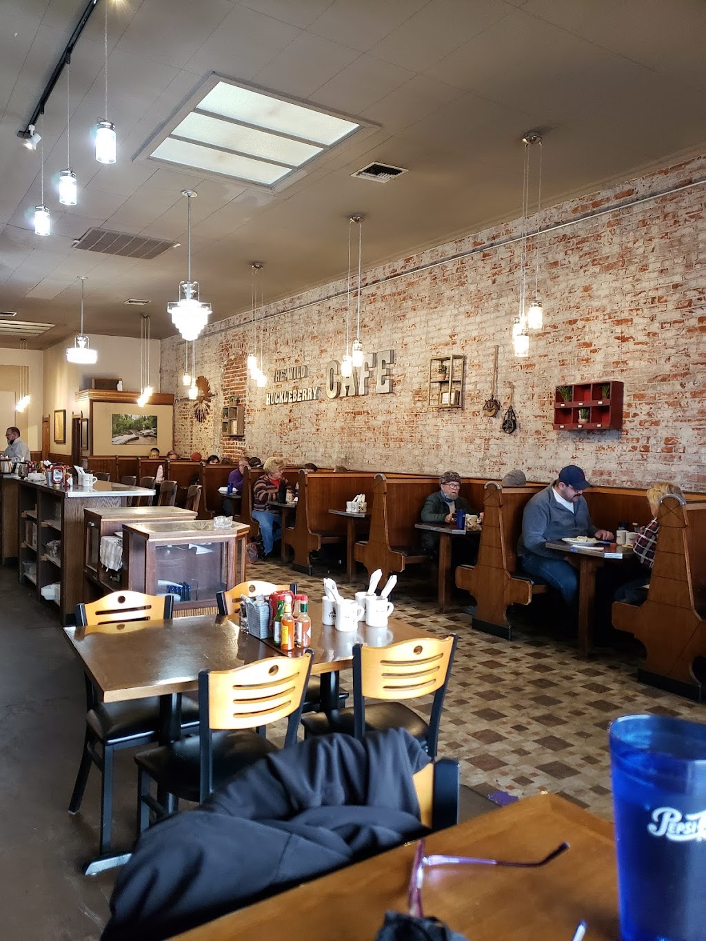 Wild Huckleberry Restaurant | restaurant | 105 W 3rd Ave, Ellensburg, WA 98926, USA | 5099254440 OR +1 509-925-4440