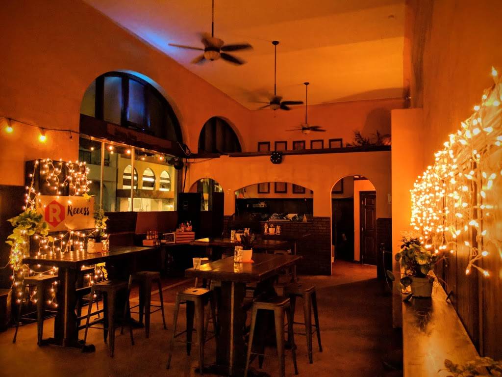 Recess | restaurant | 3587 University Ave, Riverside, CA 92501, USA | 9515998831 OR +1 951-599-8831