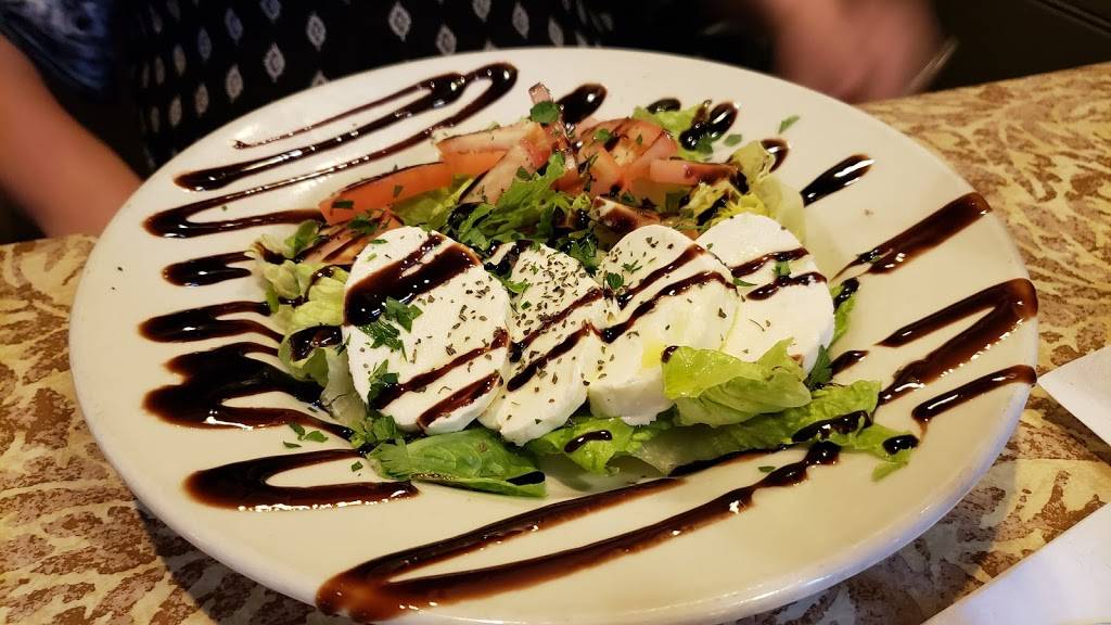 Four Corners Grille | restaurant | 3841 Main Rd, Tiverton, RI 02878, USA | 4016241510 OR +1 401-624-1510