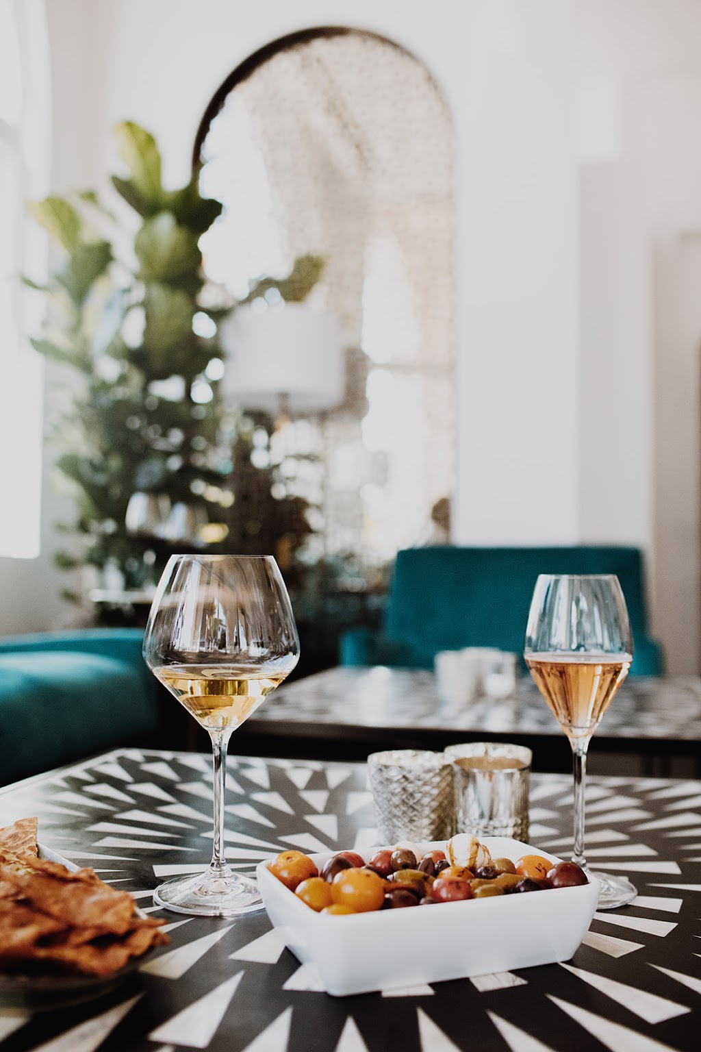 The Society: State & Mason | restaurant | 36 State St, Santa Barbara, CA 93101, USA | 8058820122 OR +1 805-882-0122