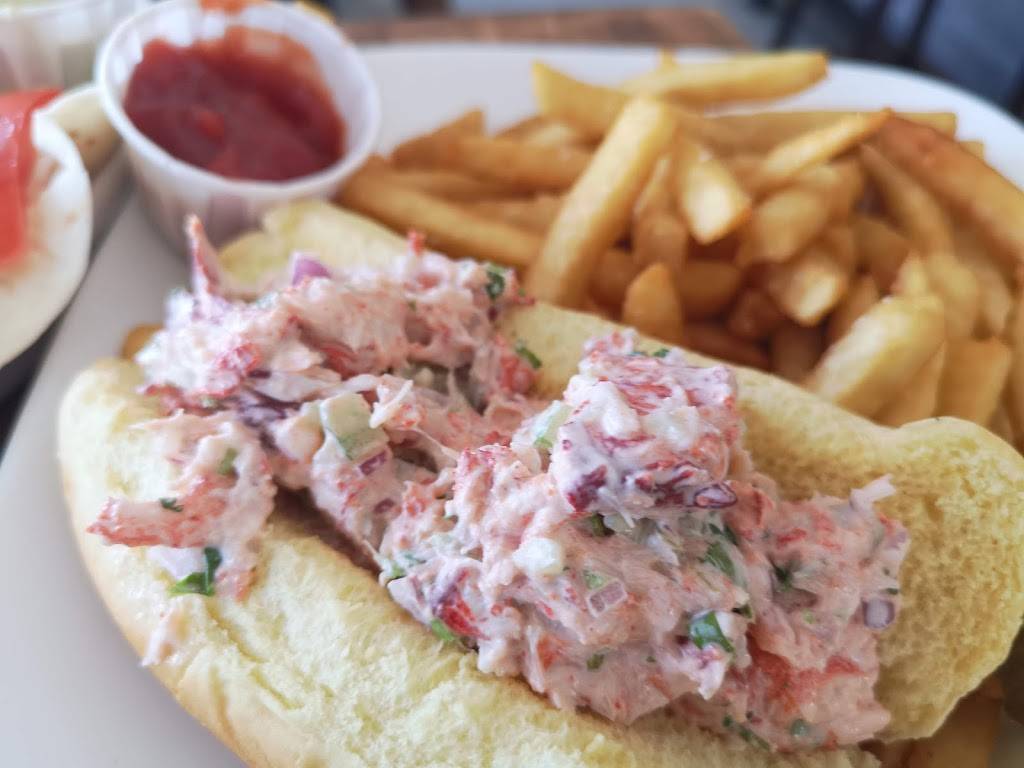 Jetty Bar & Grill | restaurant | 832 W Beech St, Long Beach, NY 11561, USA | 5164421338 OR +1 516-442-1338