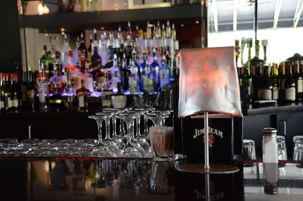 Zacharys Grill | restaurant | 13415 S Ridgeland Ave, Palos Heights, IL 60463, USA | 7083858814 OR +1 708-385-8814