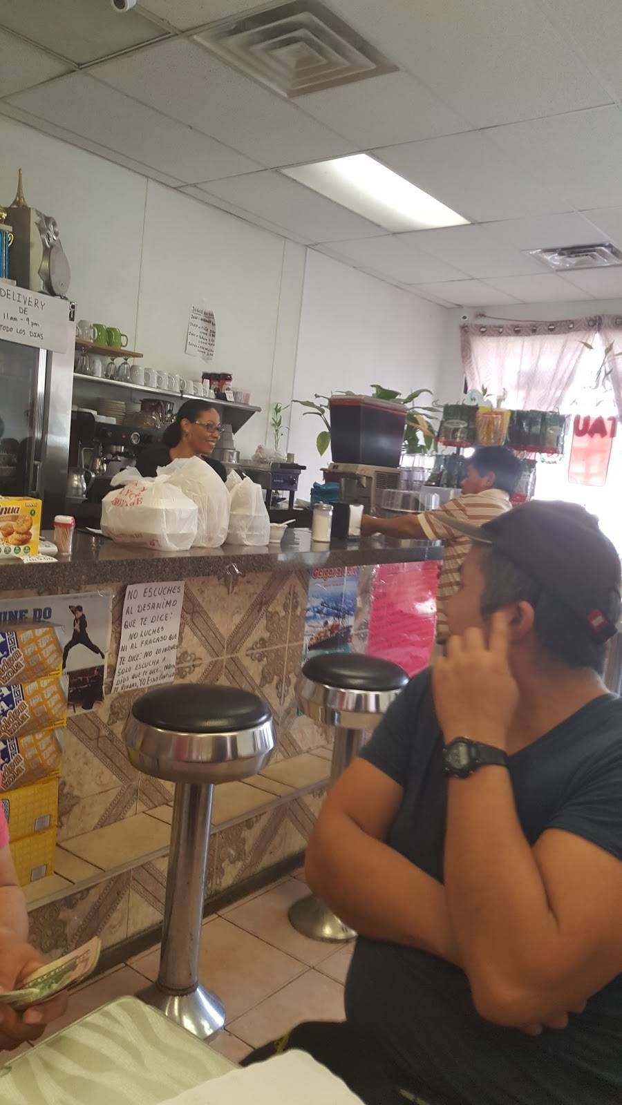 La Esquina Del Buen Gusto | restaurant | 4114 Palisade Ave, Union City, NJ 07087, USA | 2013920112 OR +1 201-392-0112