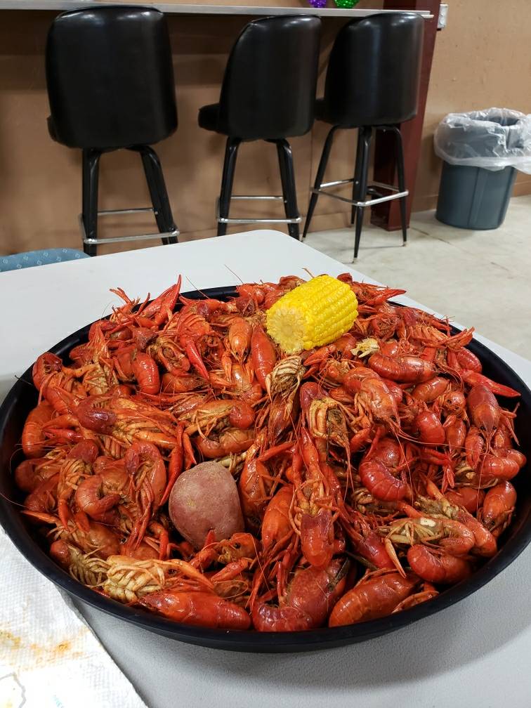 The Crawfish Hole | restaurant | 405 Parkside Pl Dr, Bridge City, TX 77611, USA | 4093136013 OR +1 409-313-6013
