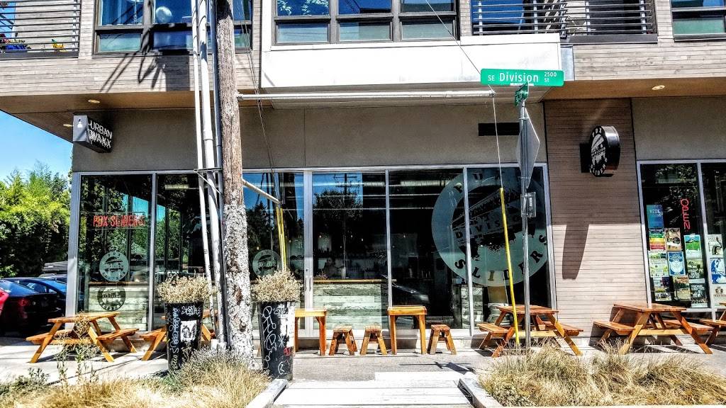 PDX Sliders Division | restaurant | 3101 SE Division St, Portland, OR 97202, USA | 5037195464 OR +1 503-719-5464