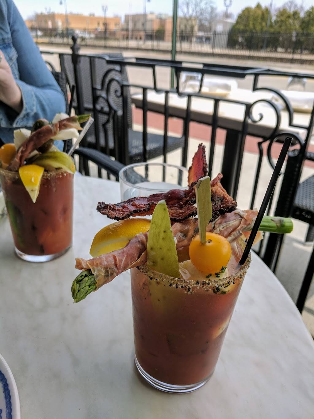 Disotto | restaurant | 310 Green Bay Rd, Highwood, IL 60040, USA | 2247659490 OR +1 224-765-9490