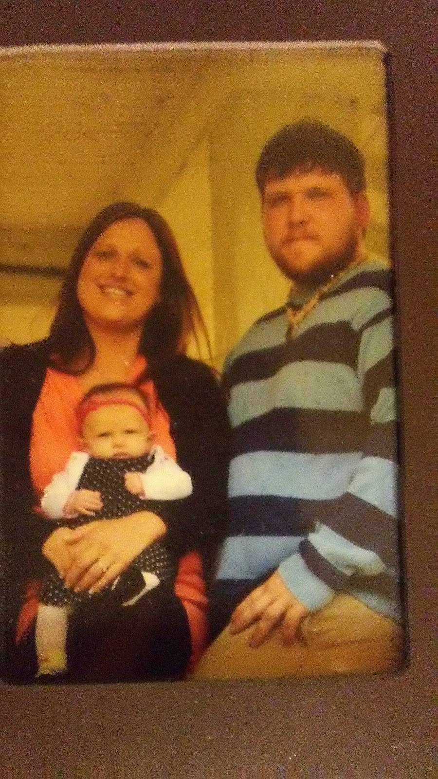 Riverbend Pizza Place | restaurant | 709 S High St, Port Byron, IL 61275, USA | 3095233324 OR +1 309-523-3324