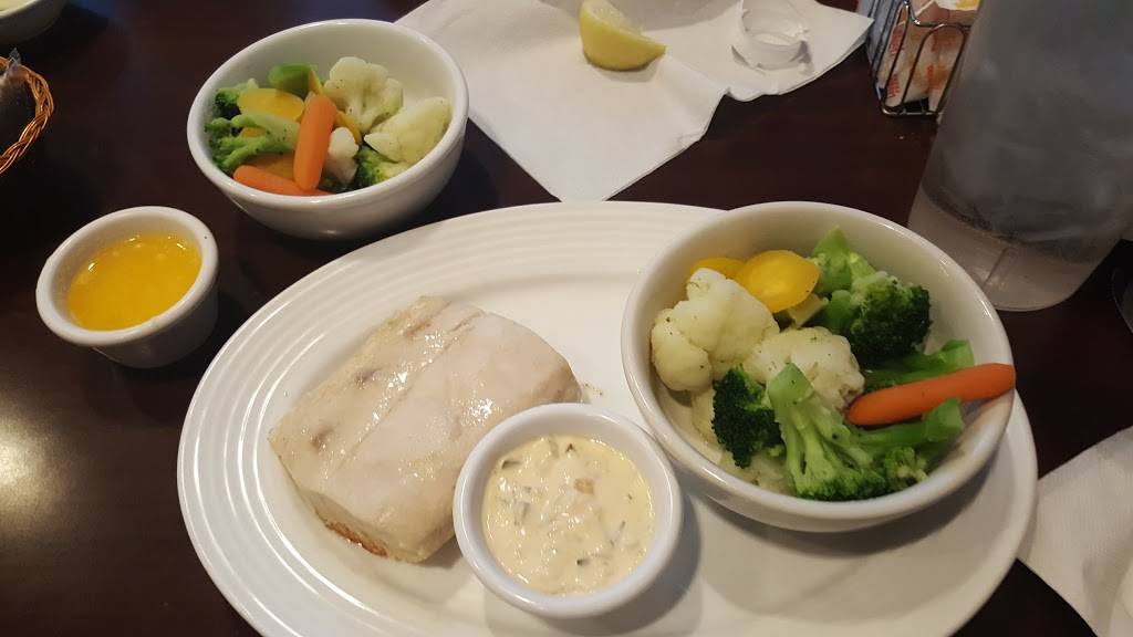 Oyster Cafe | restaurant | 3060 Cobb Pkwy NW #101, Kennesaw, GA 30152, USA | 7705292196 OR +1 770-529-2196