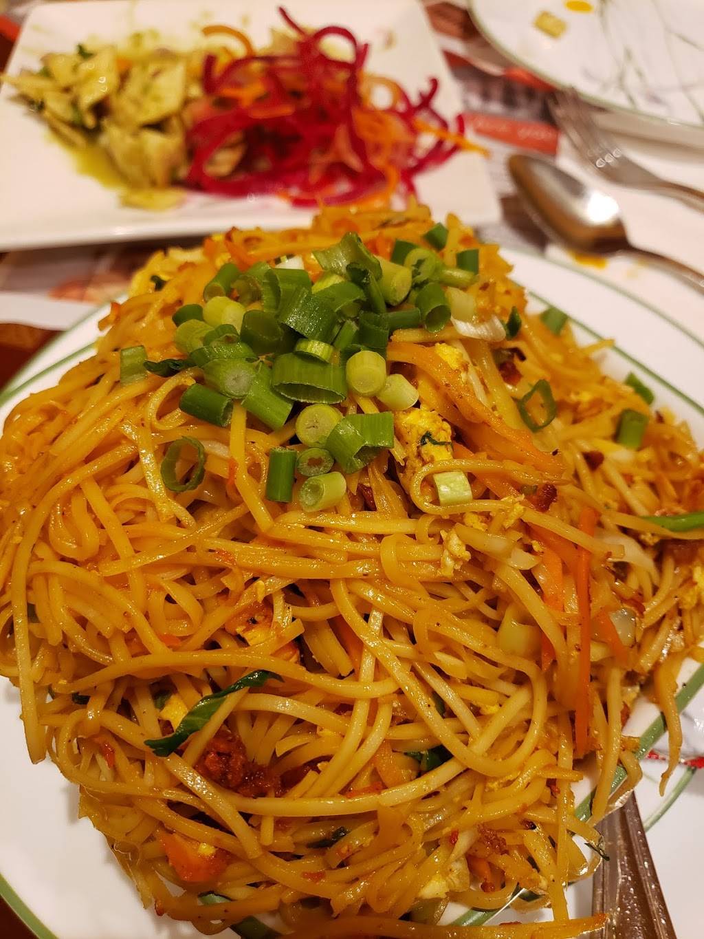 Naatiya Indian Restaurant | restaurant | 8 Mountain Ave, Bloomfield, CT 06002, USA | 8607260126 OR +1 860-726-0126