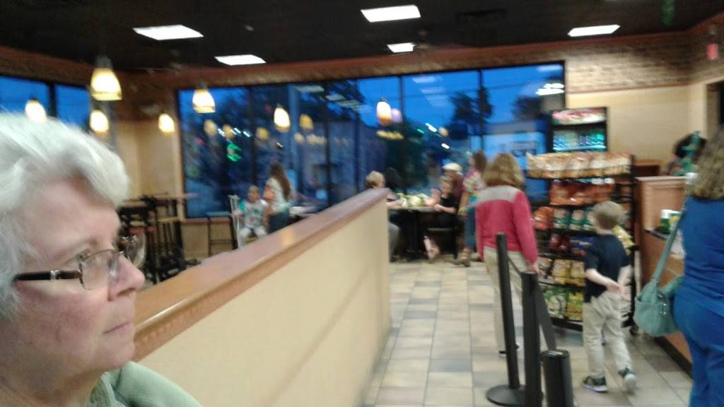 Subway | restaurant | 8135 MS-178, Byhalia, MS 38611, USA | 6628382595 OR +1 662-838-2595