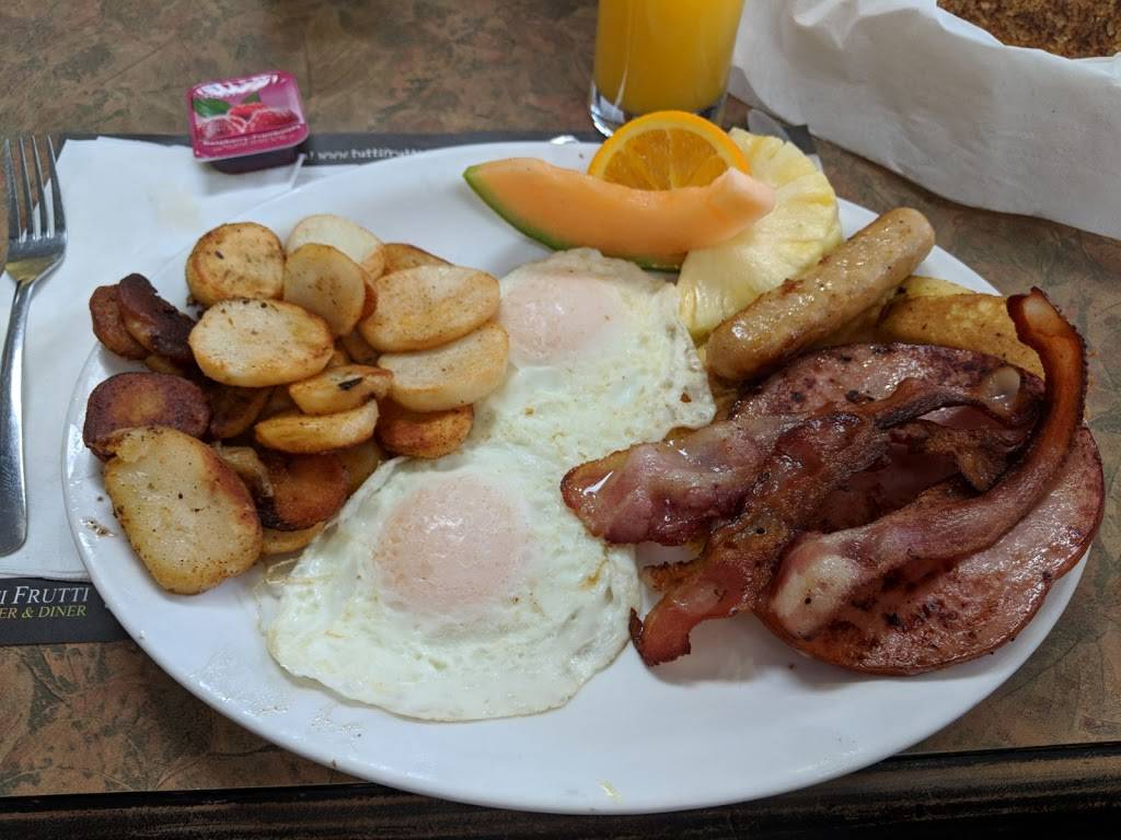 Tutti Frutti déjeuner et diner | restaurant | 999 Avenue de Bourgogne, Québec, QC G1W 4S6, Canada | 4186536383 OR +1 418-653-6383