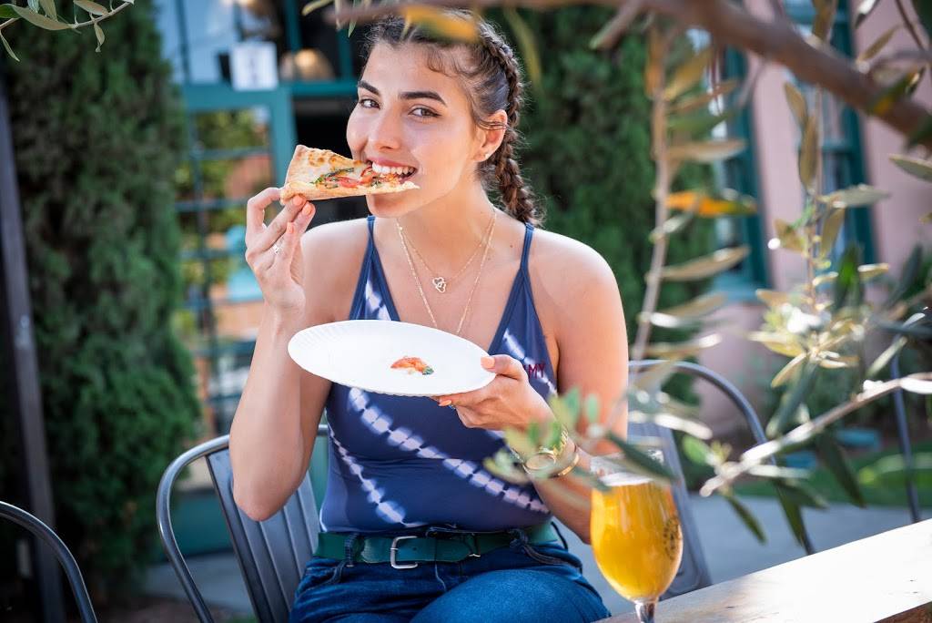 Landinis Pizzeria - Liberty Public Market | restaurant | 2820 Historic Decatur Rd, San Diego, CA 92106, USA | 6193105380 OR +1 619-310-5380