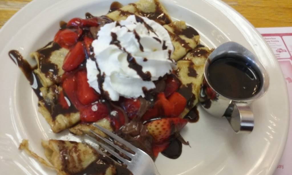 Red Apple House of Pancakes | restaurant | 2616 Shelden St, Warsaw, IN 46582, USA | 5742673007 OR +1 574-267-3007