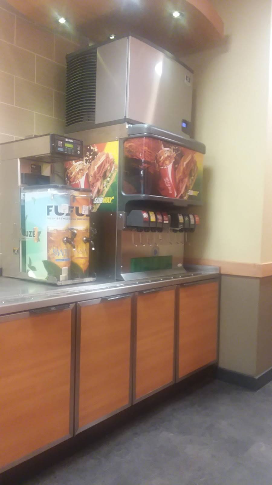 Subway | restaurant | 106 Clebourne St, Fort Mill, SC 29715, USA | 8033968700 OR +1 803-396-8700