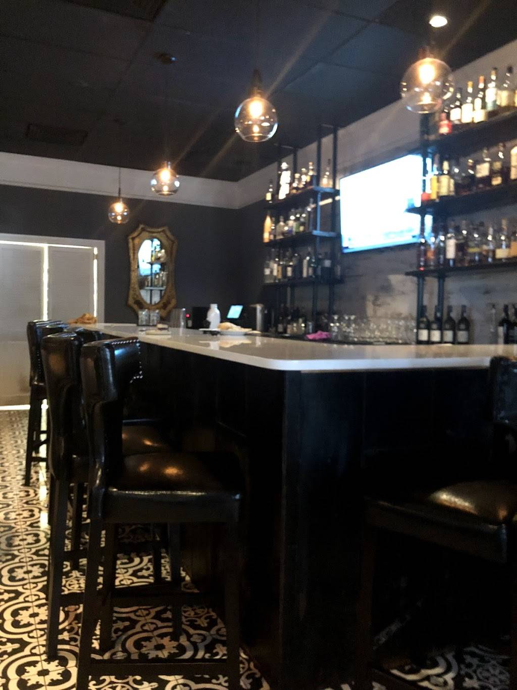 St. Mark’s Chop Room and Bar | restaurant | 6462 Avondale Dr, Nichols Hills, OK 73116, USA | 4058486200 OR +1 405-848-6200