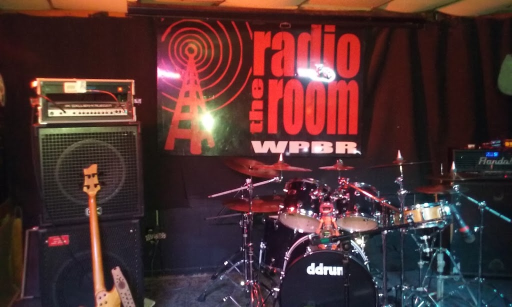 The Radio Room | restaurant | 110 Poinsett Hwy, Greenville, SC 29609, USA | 8646094441 OR +1 864-609-4441